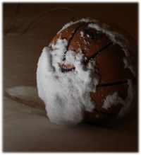 Snow Basketball (Picture by jaredbingham, flickr.com/photos/jaredbinghamhinton)